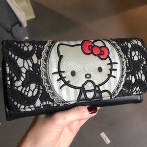 Hello kitty leather lace wallet